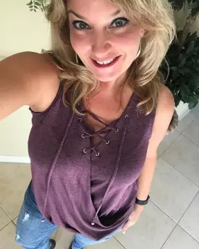 tongueinsideme
